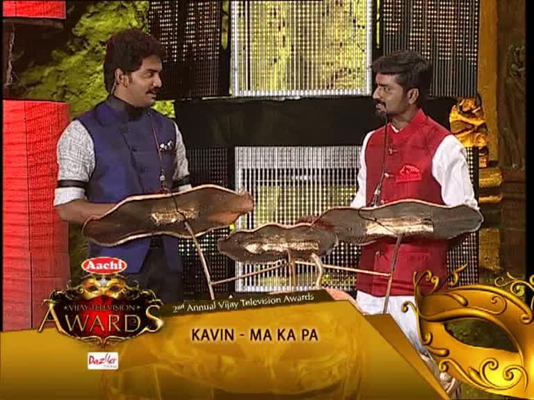 Ma Ka Pa Anand (right) hosting Vijay Television Awards