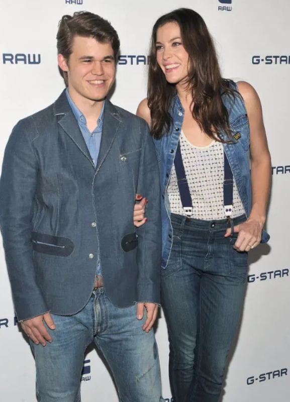 Magnus Carlsen modelled for G-Star RAW along with American actress Liv Tyler in 2010