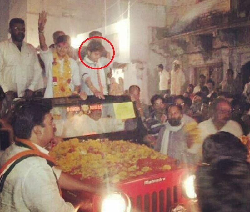 Mahanaryaman Scindia campaigning for his father in the Guna Lok Sabha Elections