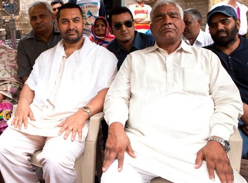 Mahavir Singh Phogat with Aamir Khan