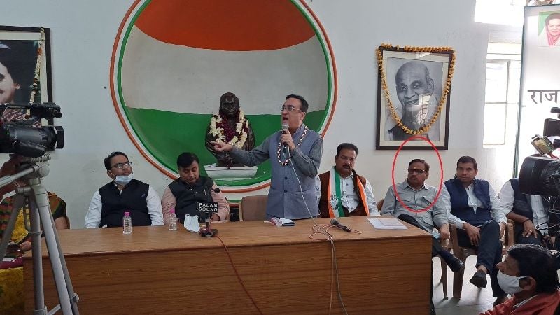 Mahesh Joshi during a meeting of Congress party workers