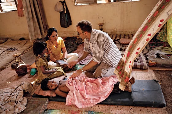 Mahesh Manjrekar in Slumdog Millionaire