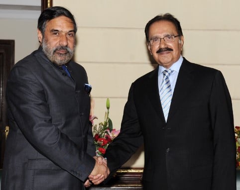 Makhdoom Muhammad Ameen Faheem with Anand Sharma