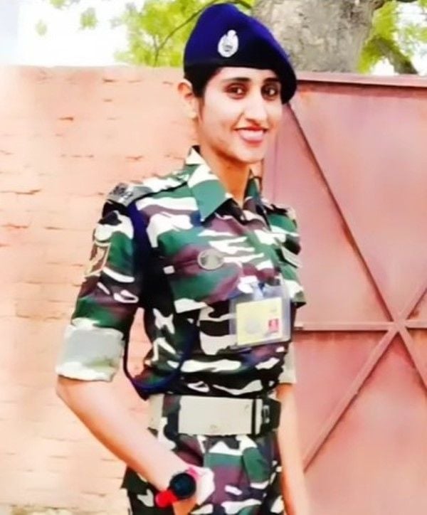 Manju Rani as an Indian Army official