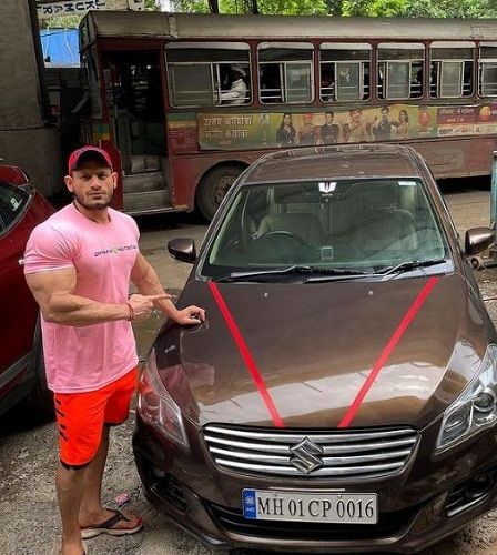 Manoj Patil with his car