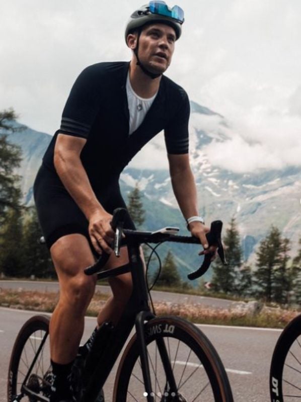 Manuel Neuer riding a bicycle in Croatia