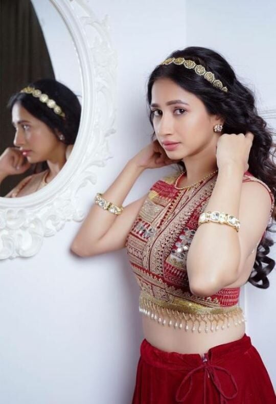 Manvita Kamal as a model for Divya Samal