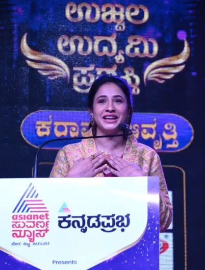Manvita Kamath as a host on an event in Mangaluru