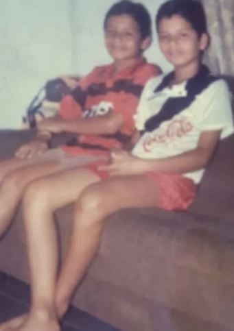 Marcelo Prata in childhood with his brother