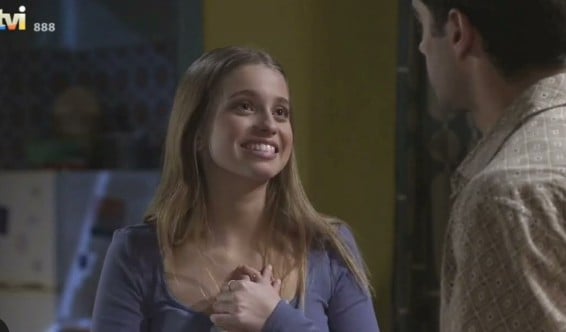 Margarida Corceiro in a still from the television show Bem me Quers