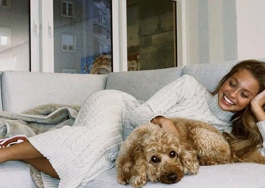 Margarida Corceiro with her pet