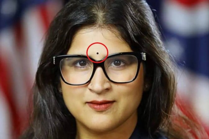 Mathura Sridharan while wearing bindi on her forehead