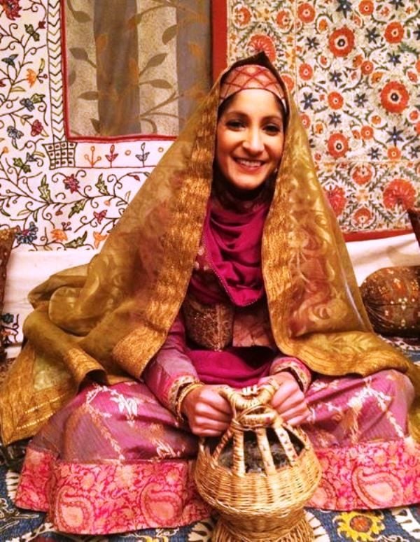 Maya Sarao in No Fathers in Kashmir