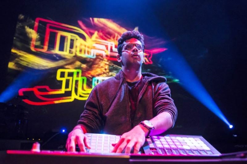 Mayur Jumani performing at a show