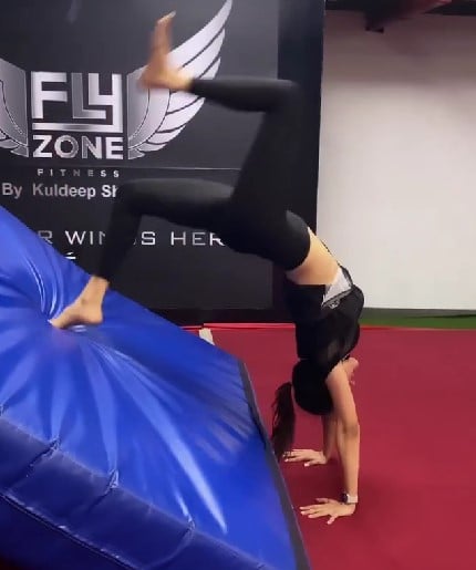 A snipped picture of Medha Rana while exercising