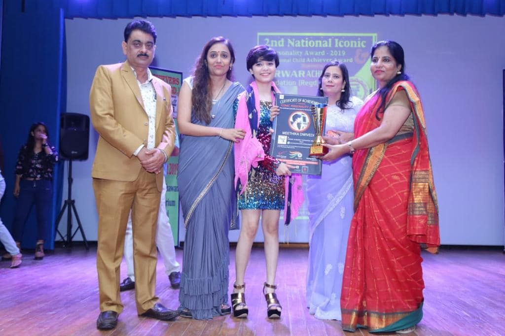 Meethika Dwivedi with her National Iconic Personality Award