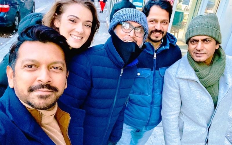 Megan Mitchell with No Lands Man Team