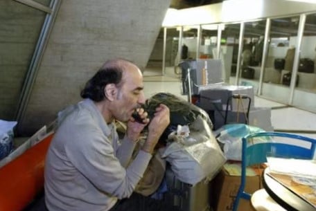 Mehran Karimi Nasseri while shaving his beard