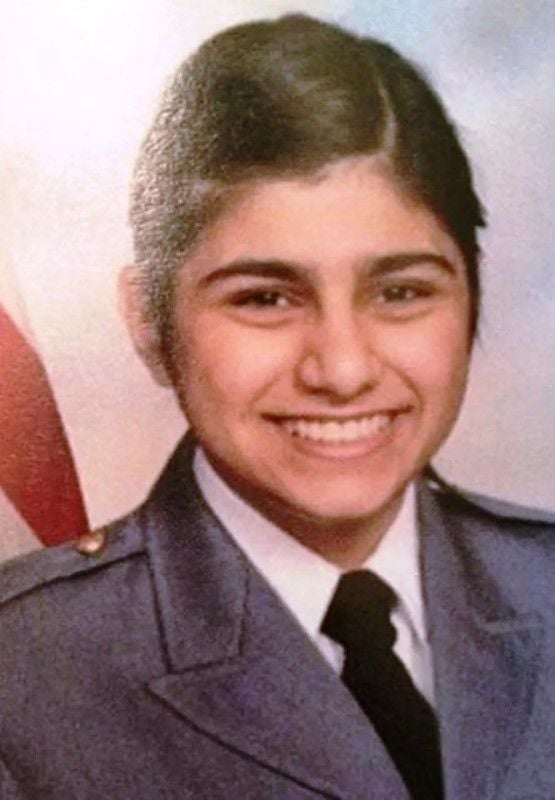 Mia when she was in the high school