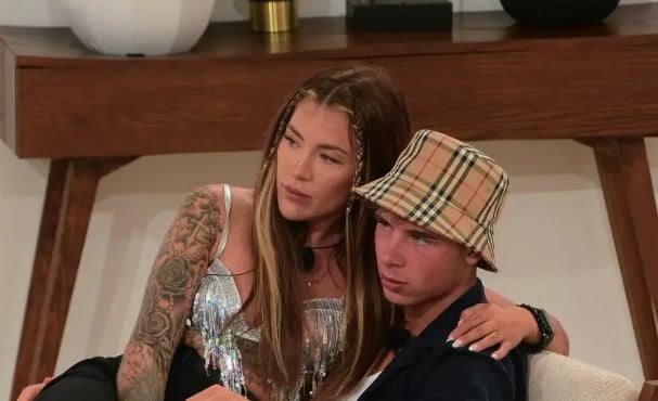 Mika Akalin with Eleyna