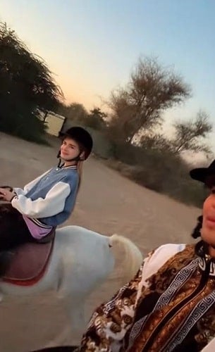 Milena Alexandra riding a horse