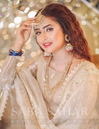 Minahil Malik in a photoshoot