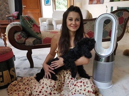 Minissha Lamba with her pet dog
