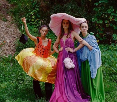 Models wearing Morar Graduate Collection 2022