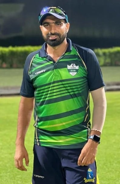 Mohammed Kaif in Town Club jersey