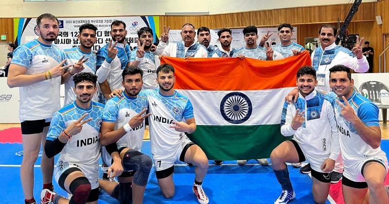 Mohit Goyat (standing second from left) with Indian Kabaddi team after winning the 2023 Asian Men
