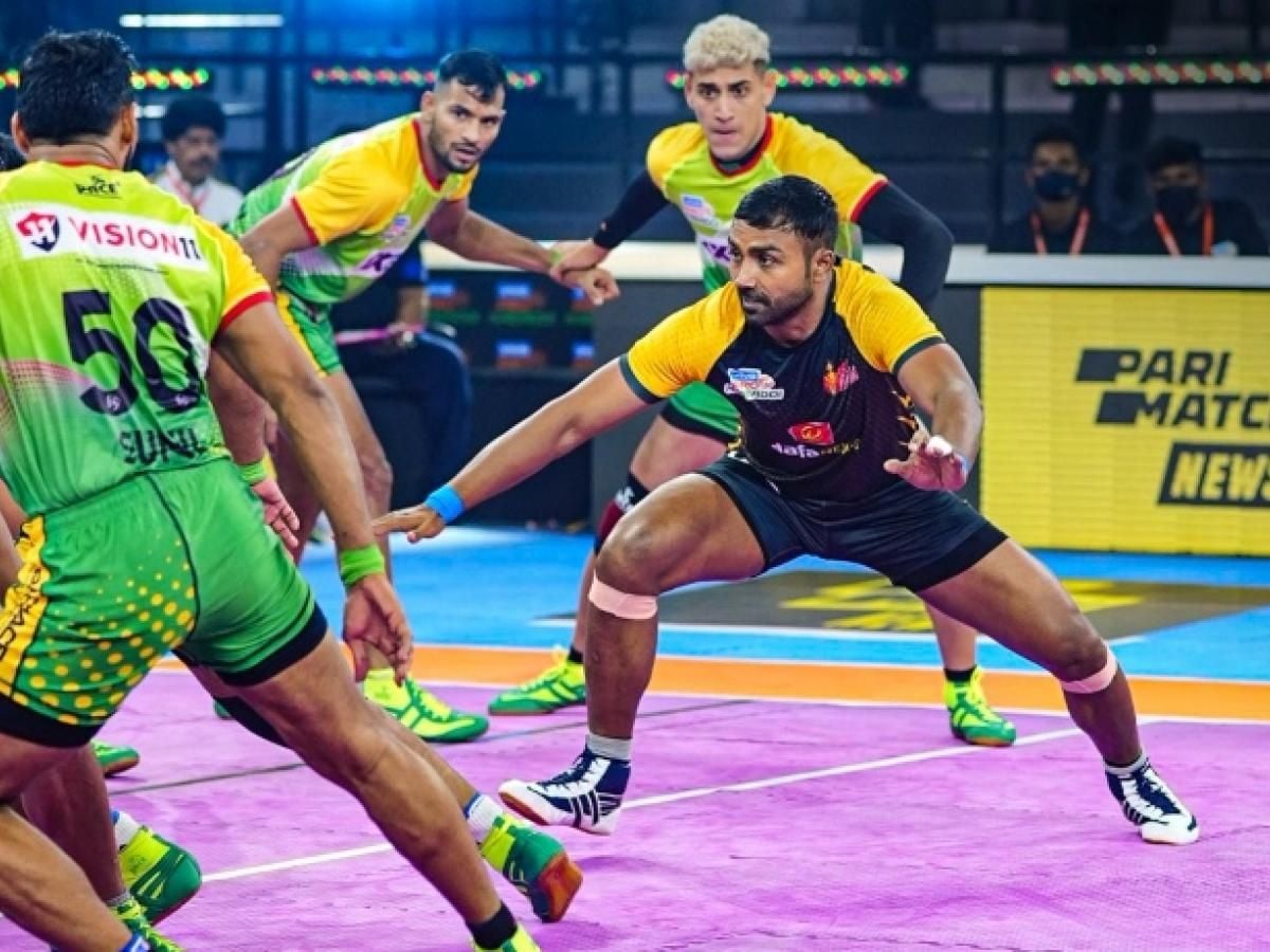 Monu Goyat playing for Telugu Titans