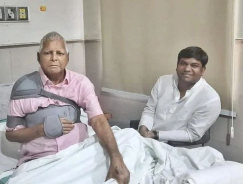 Mukesh Sahani with Lalu Yadav (left)