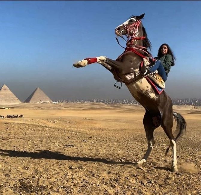 Nada Hafez riding a horse