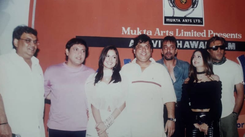 Nandini Singh with cast of Ek Aur Ek Gyarah