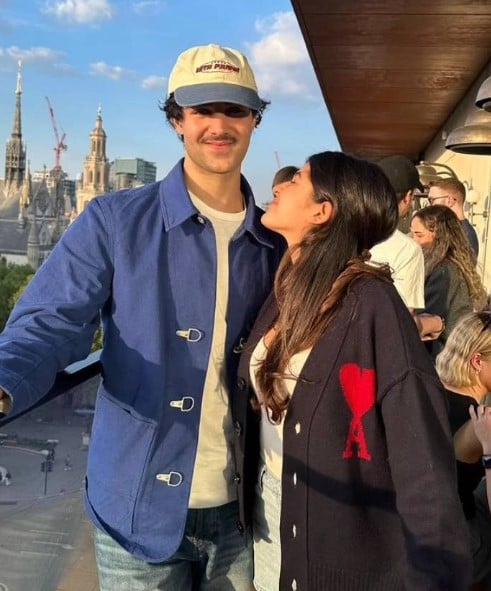 Naomika Saran with her cousin Aarav Bhatia during a trip