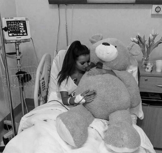 Natalia Janoszek hospitalised