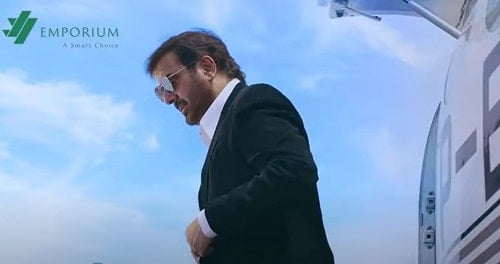 Nauman Ijaz in a J7 Emporium Mall ad