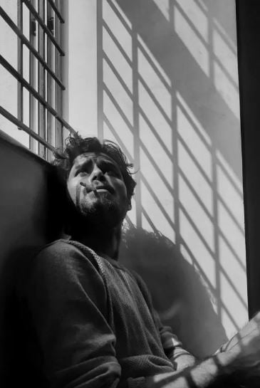 Naveen Shankar smoking