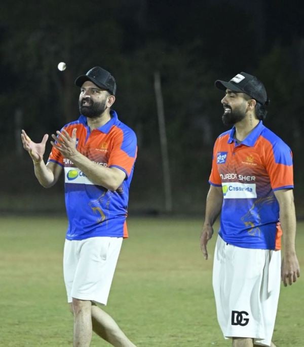 Navraj Hans (left) at the Celebrity Cricket League