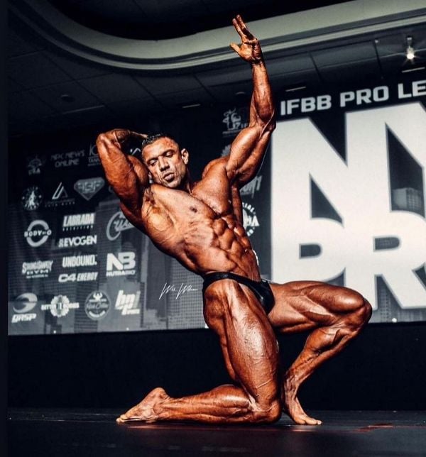Neil Currey during a bodybuilding competition
