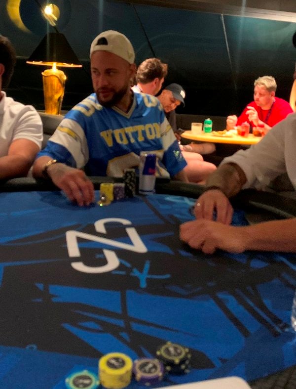 Neymar playing poker
