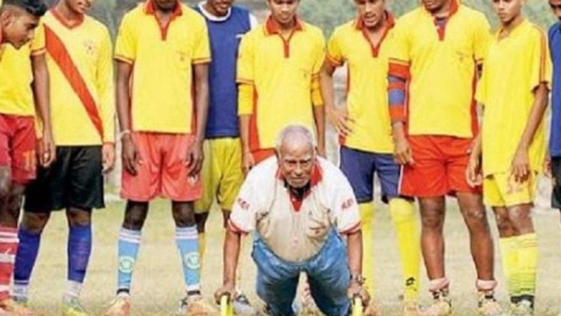 Nikhil Nandy during a coaching session