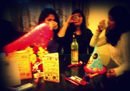 Nimrit Kaur Ahluwalia with her friends