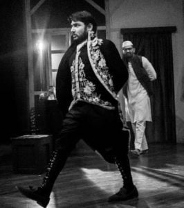 Ninad Limaye doing theatres