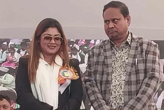 Nisha Chatterjee with Humayun Kabir at an event