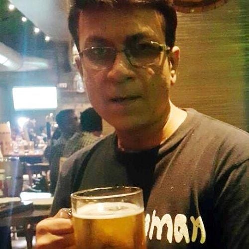 Nitin Bali drinking alcohol