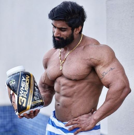 Nitin Chandila promoting a supplement of Dr Choice brand