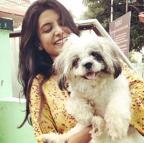 Nivedhithaa Sathish and her pet dog