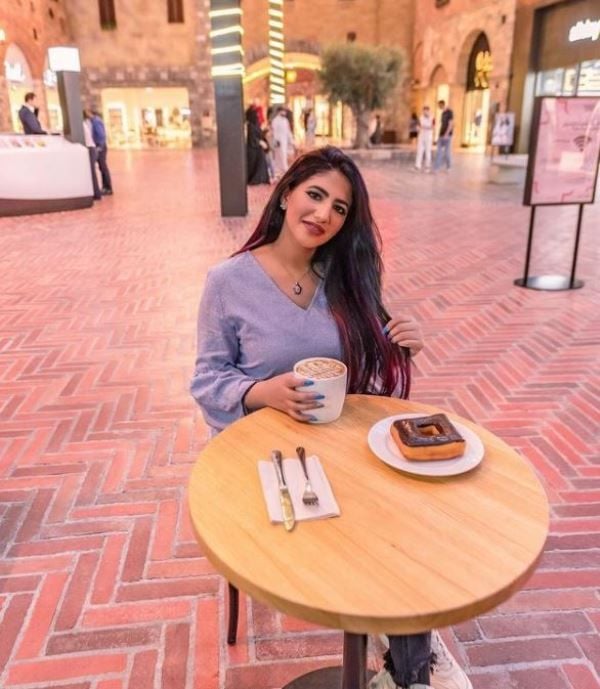 Noor Stars having a cup of coffee