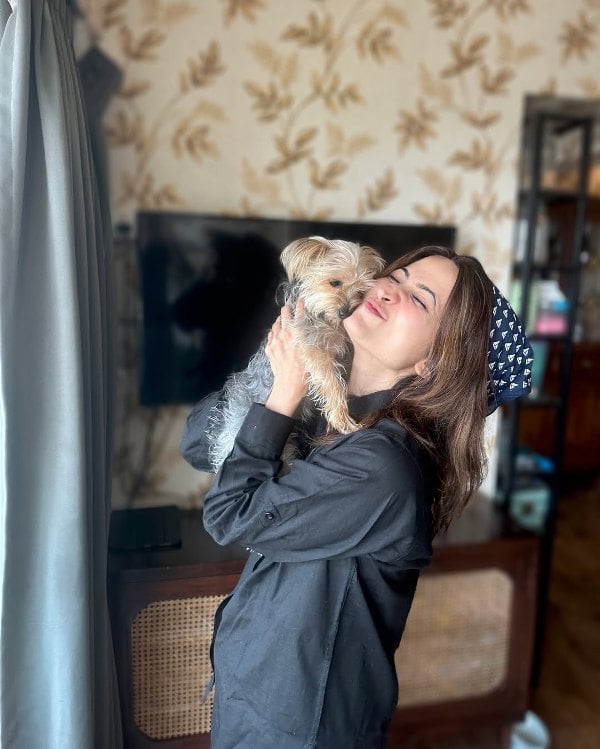 Noorin Sha with her pet, Titli